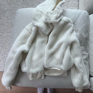 Alo Foxy Sherpa Jacket - Ivory, Medium